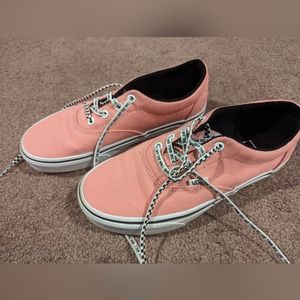 VANS Women's size 7.5 Pink NEW!